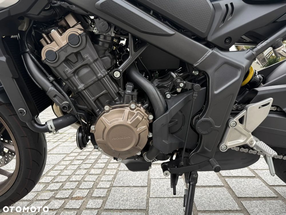Honda CB - 8