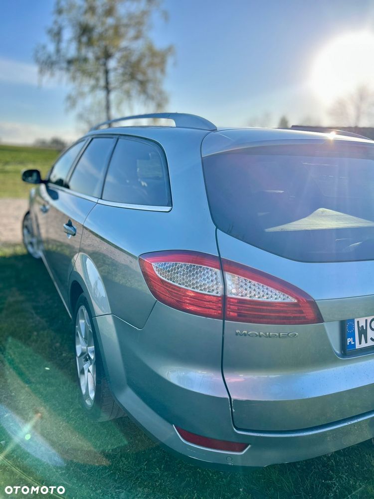 Ford Mondeo 2.0 TDCi Titanium - 12