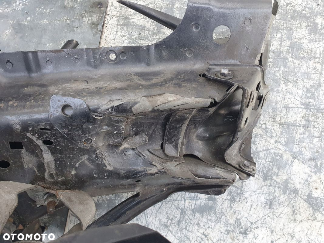 Opel Astra J 4 IV 1.4 turbo Automat pas przedni wzmocnienie chłodnice - 5