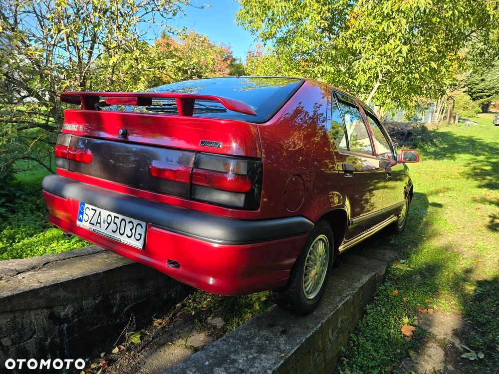 Renault 19 - 25