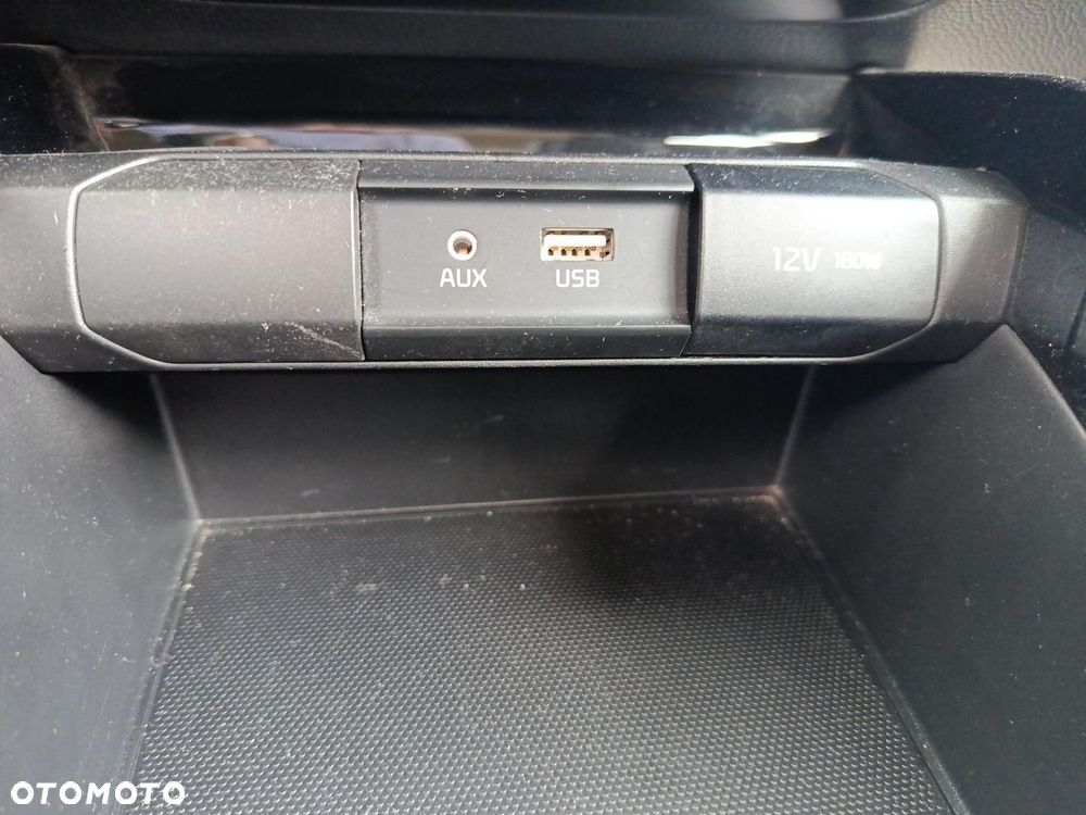 Kia Stonic 1.4 L - 21