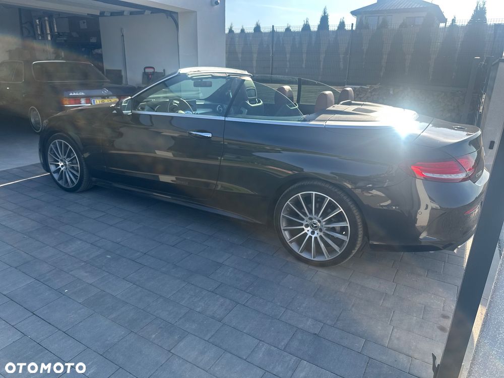 Mercedes-Benz Klasa C 300 9G-TRONIC - 5