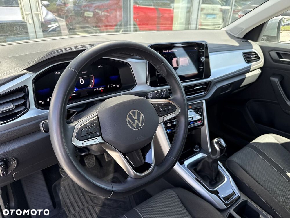 Volkswagen T-Roc - 10