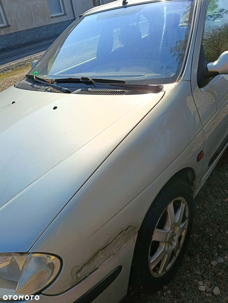 Renault Megane 1.6 - 6