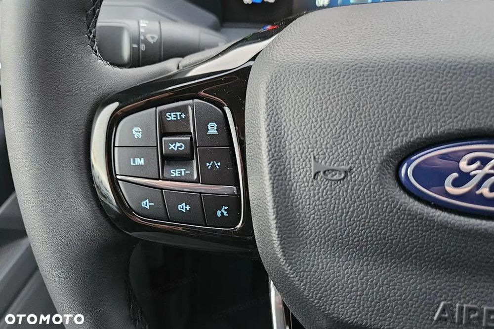 Ford Transit Custom 320 L2H1 Limited 2.0 150KM - 8