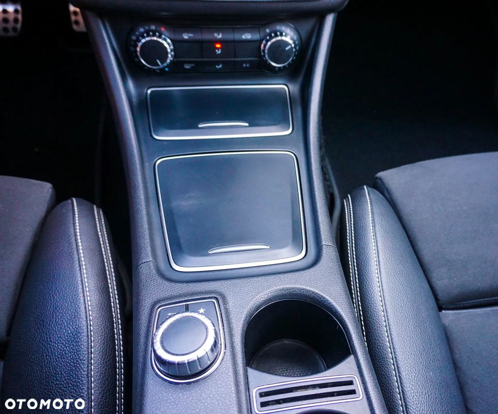 Mercedes-Benz CLA 200 7G-DCT Edition 1 - 30