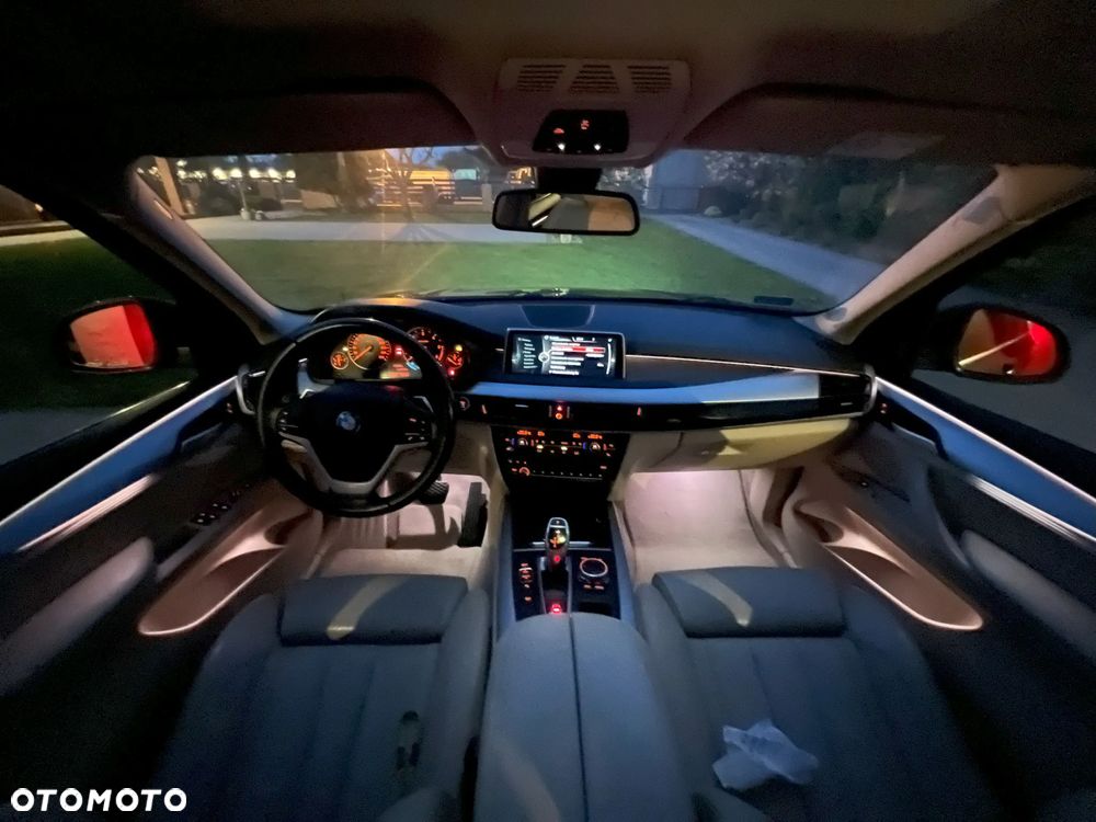 BMW X5 xDrive25d - 28