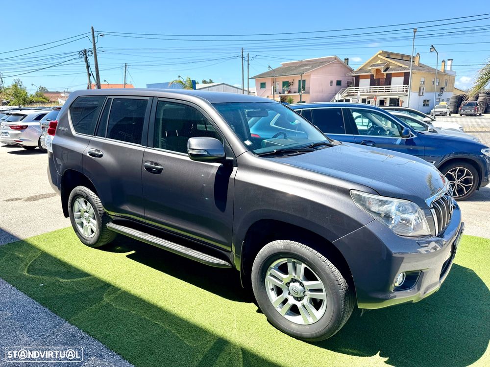 Toyota Land Cruiser Prado - 2