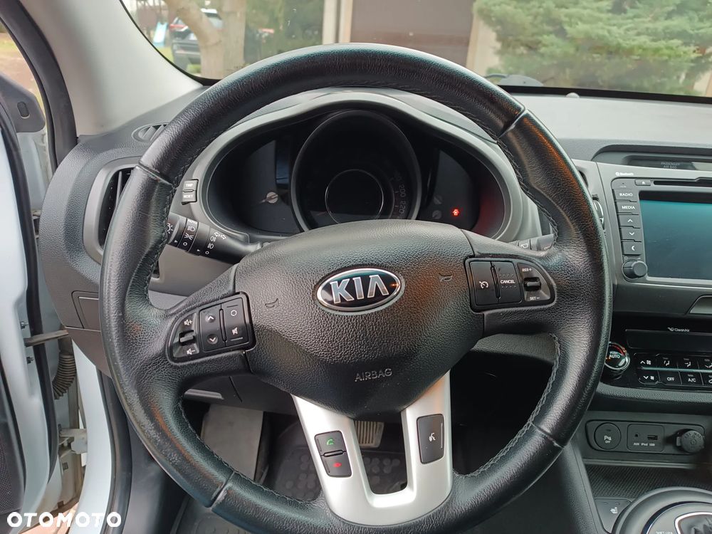 Kia Sportage 2.0 L - 29