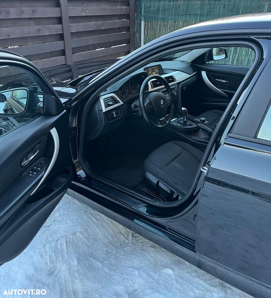 BMW Seria 3 318d Aut. Sport Line - 8