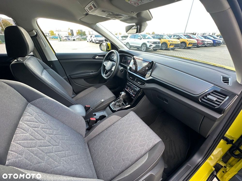 Volkswagen T-Cross - 13