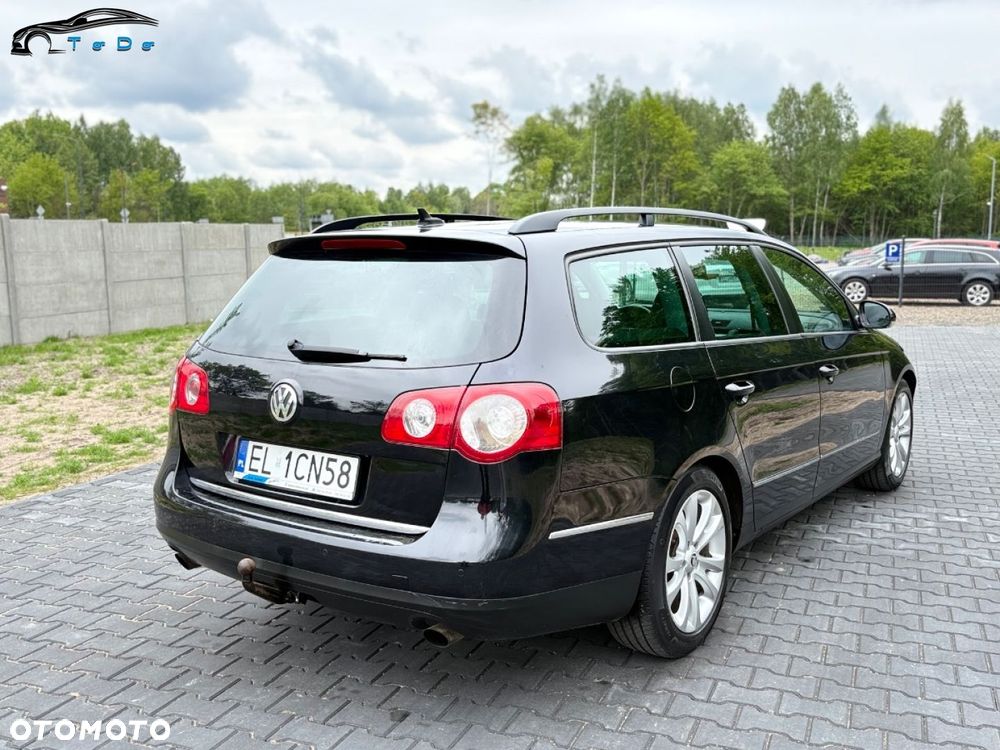 Volkswagen Passat - 12