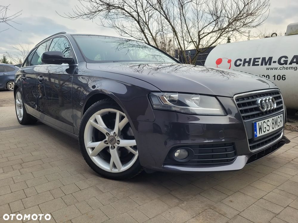 Audi A4 Avant 2.0 TDI DPF Ambiente - 1