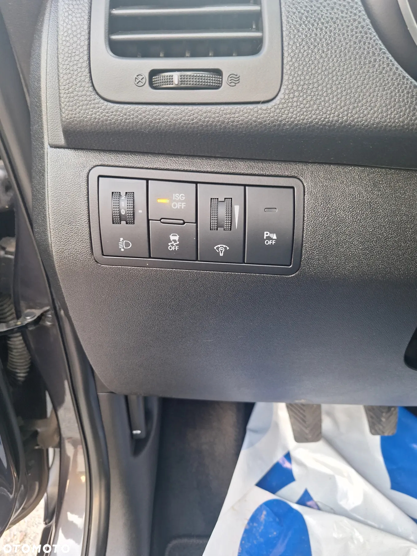 Kia Venga 1.4 CRDi 90 Business Line - 7