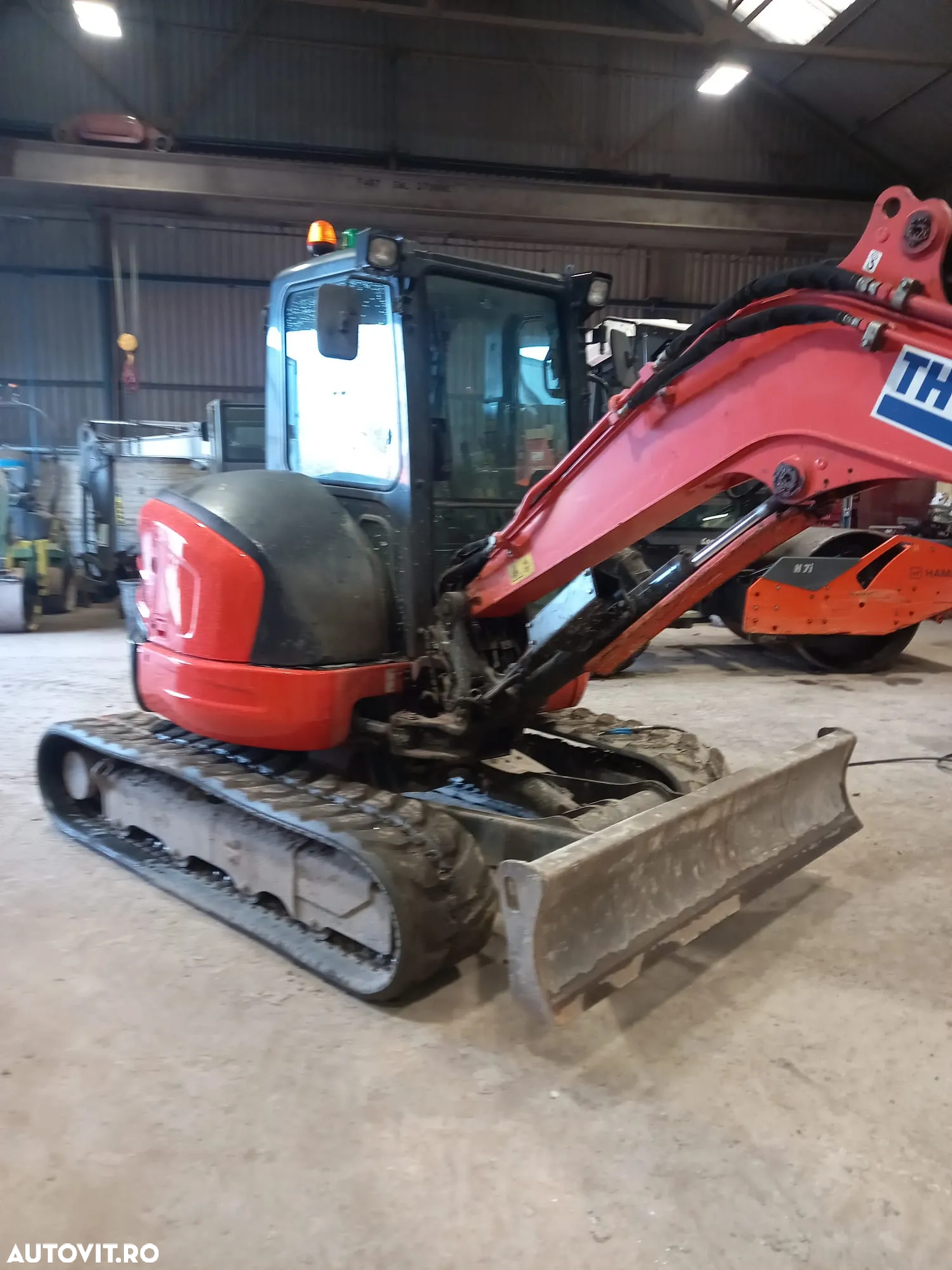 Kubota U48 - 10