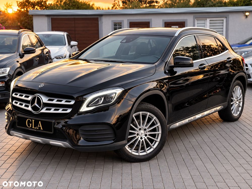 Mercedes-Benz GLA 200 7G-DCT UrbanStyle Edition - 15