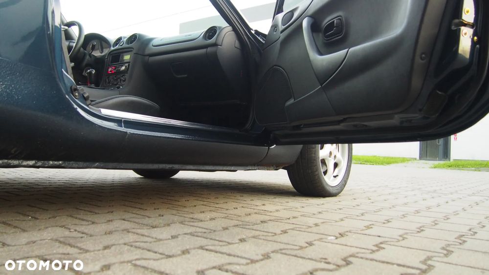 Mazda MX-5 1.6i 16V - 22