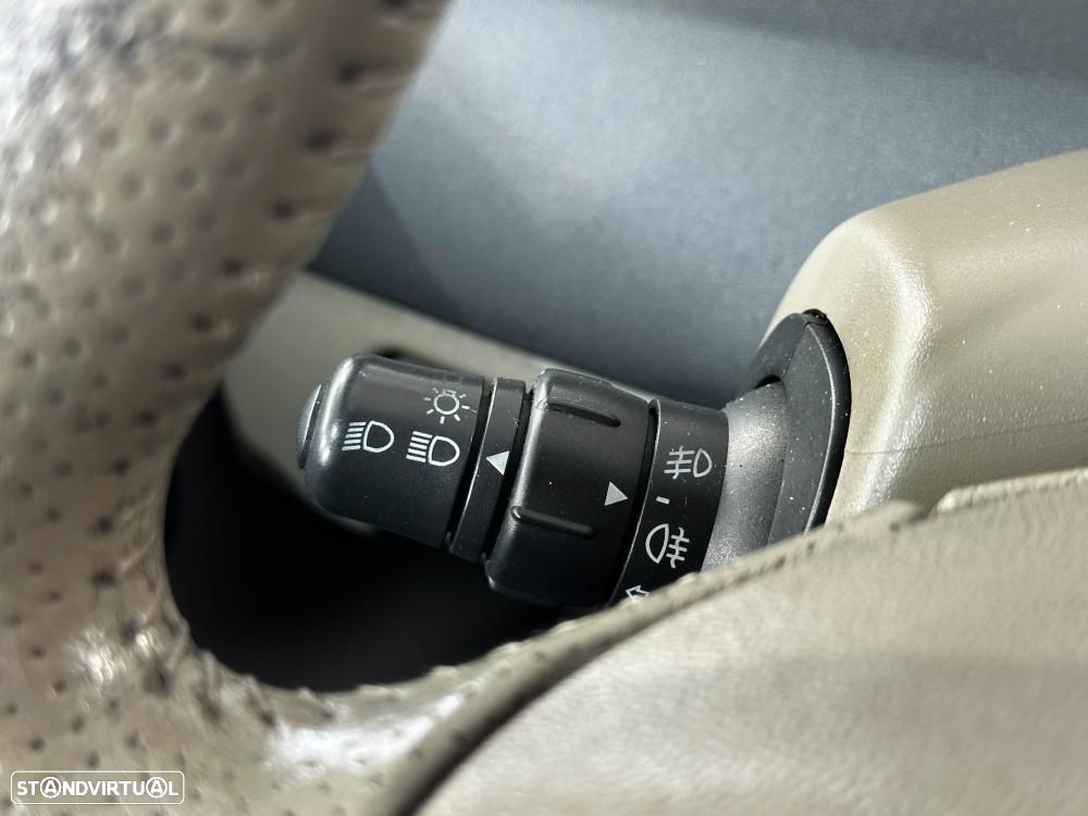 Renault Grand Scénic 1.5 dCi Dynamique S 7L. - 32