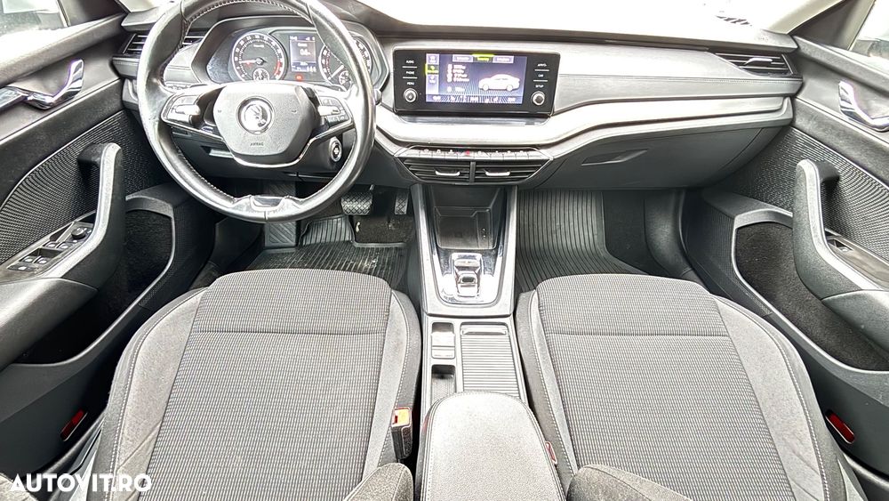 Skoda Octavia 2.0 TDI DSG Style - 6