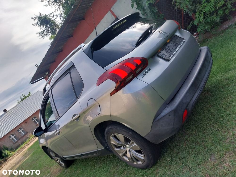 Peugeot 2008 1.2 Pure Tech Active S&S - 16