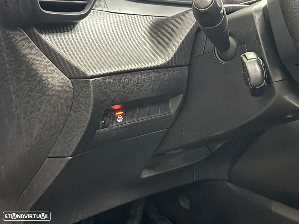 Peugeot 2008 1.2 PureTech Active Pack - 26