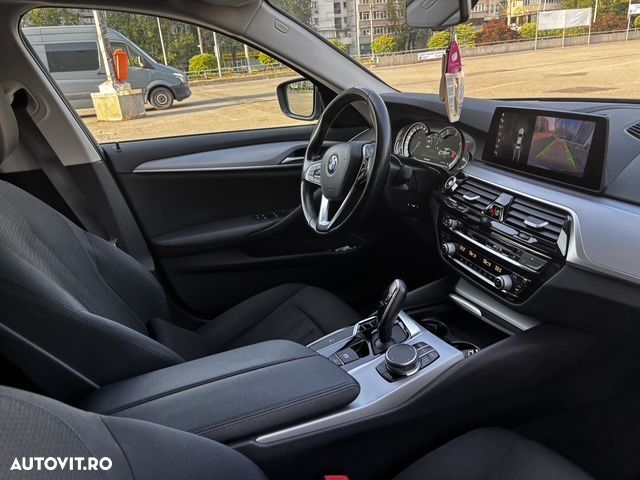 BMW Seria 5 520d AT - 10