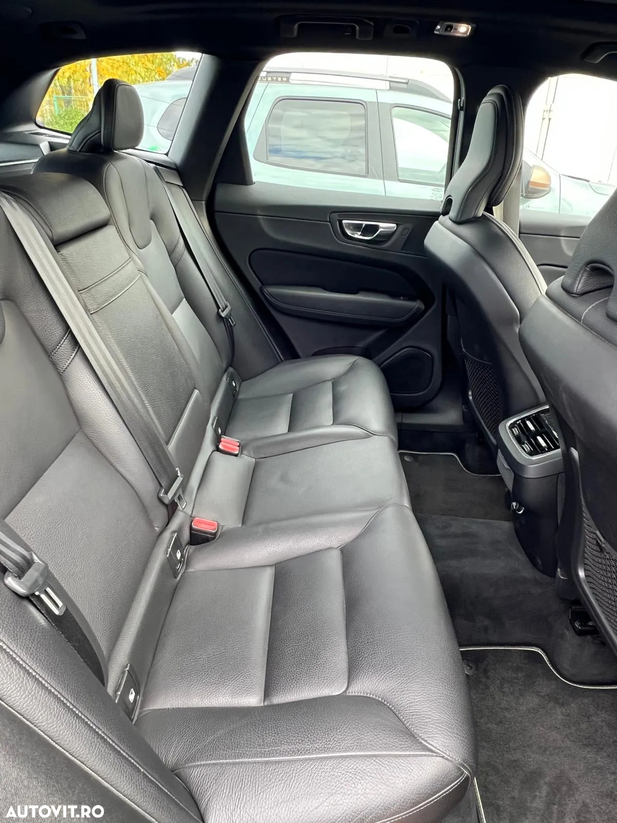 Volvo XC 60 D4 Geartronic RDesign - 15
