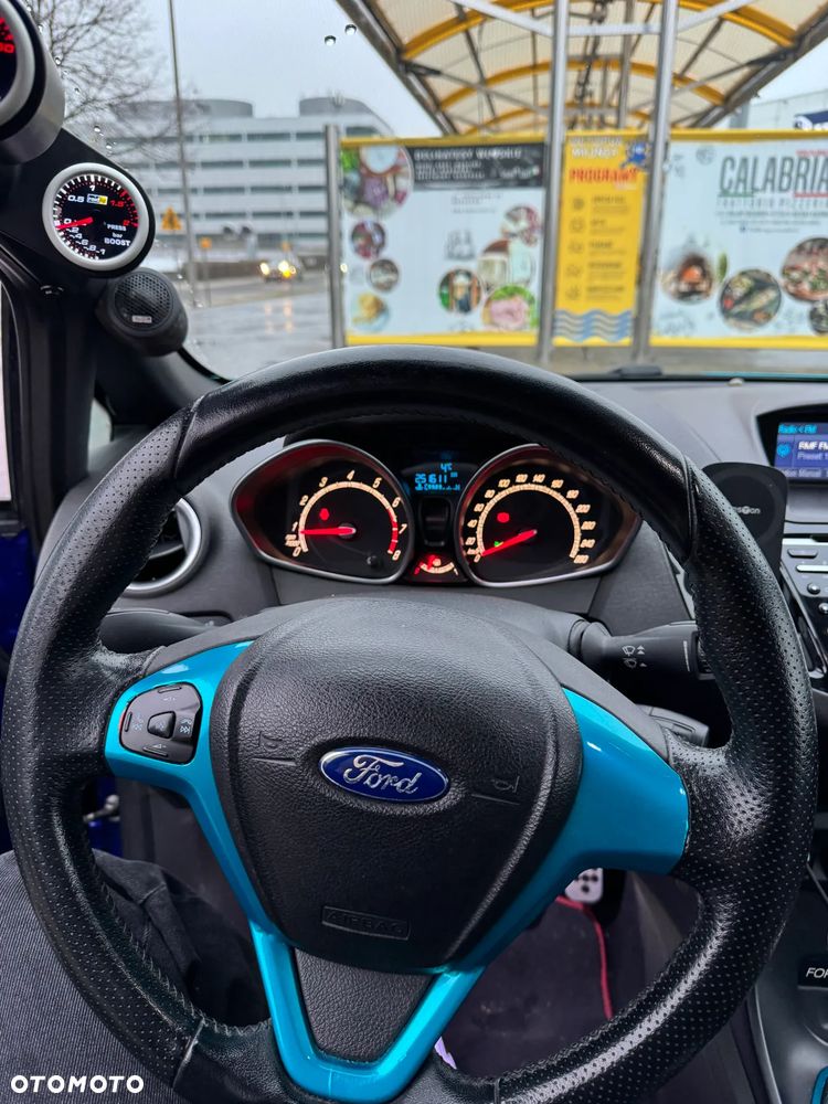 Ford Fiesta 1.6 EcoBoost ST - 22