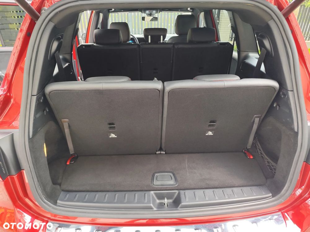 Mercedes-Benz GLB 250 4-Matic AMG Line 8G-DCT - 12