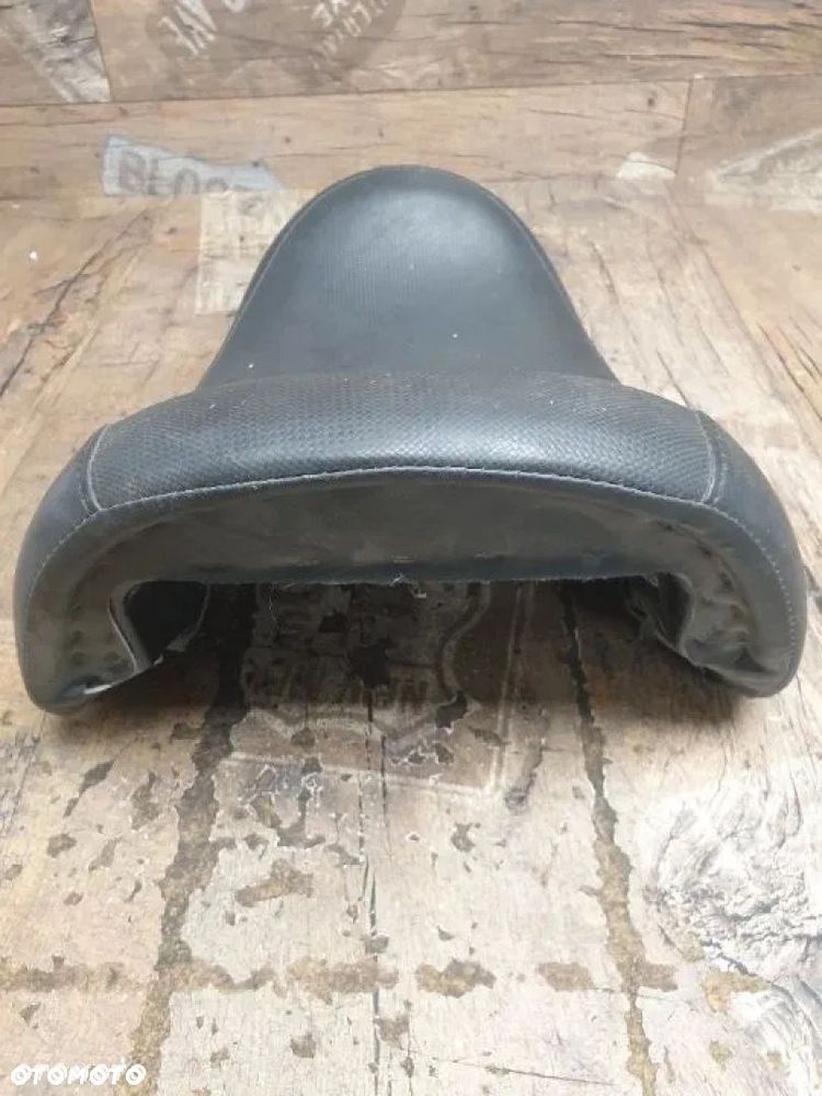 Siedzenie kierowcy Harley Davidson V-rod - 7