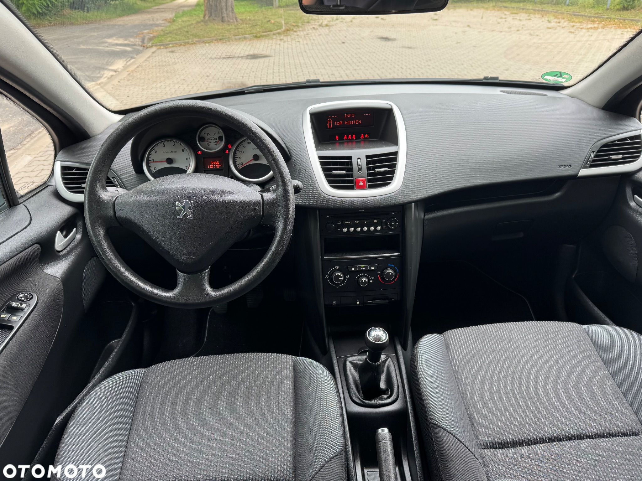 Peugeot 207 - 26