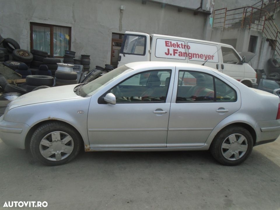 Dezmembrez Volkswagen Bora 1.9 TDI ALH din 2001 volan pe stanga - 1