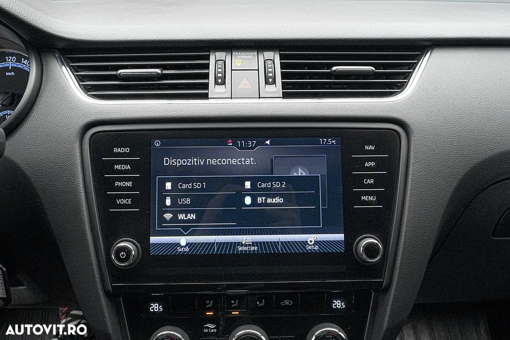 Skoda Octavia 1.6 TDI DSG Ambition - 22