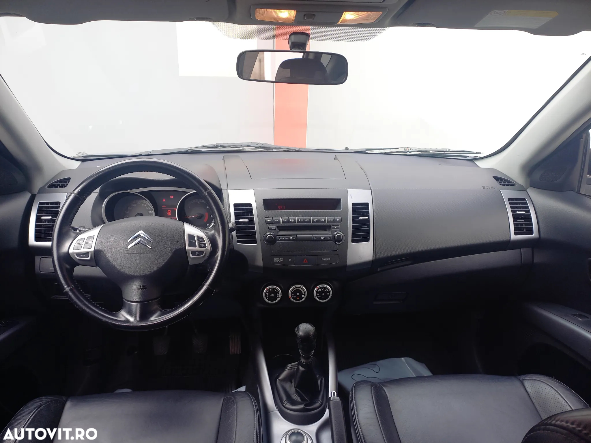 Citroën C-Crosser - 10