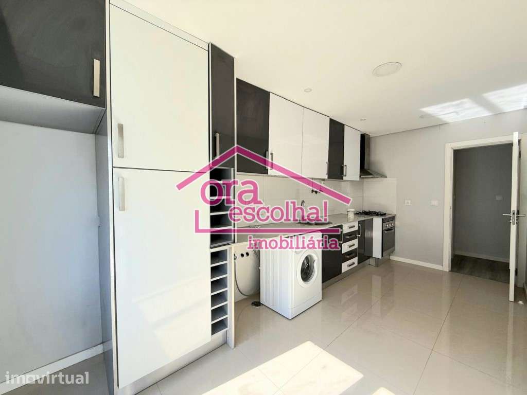 Apartamento T2 Remodelado na Torre da Marinha - Seixal! - Grande imagem: 2/14
