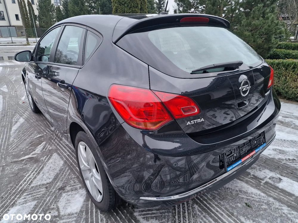 Opel Astra 1.4 Turbo Style - 4