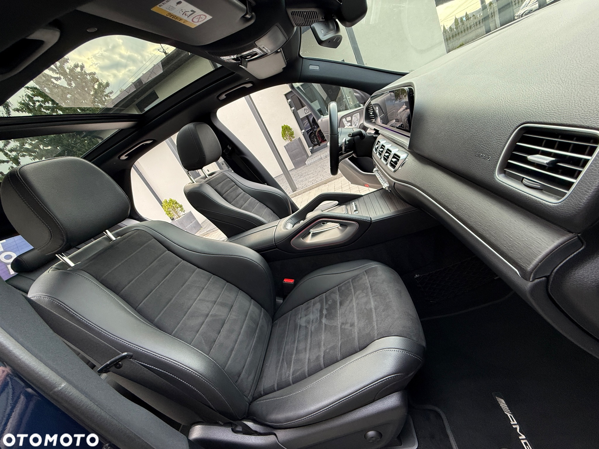 Mercedes-Benz GLE 300 d 4-Matic - 36