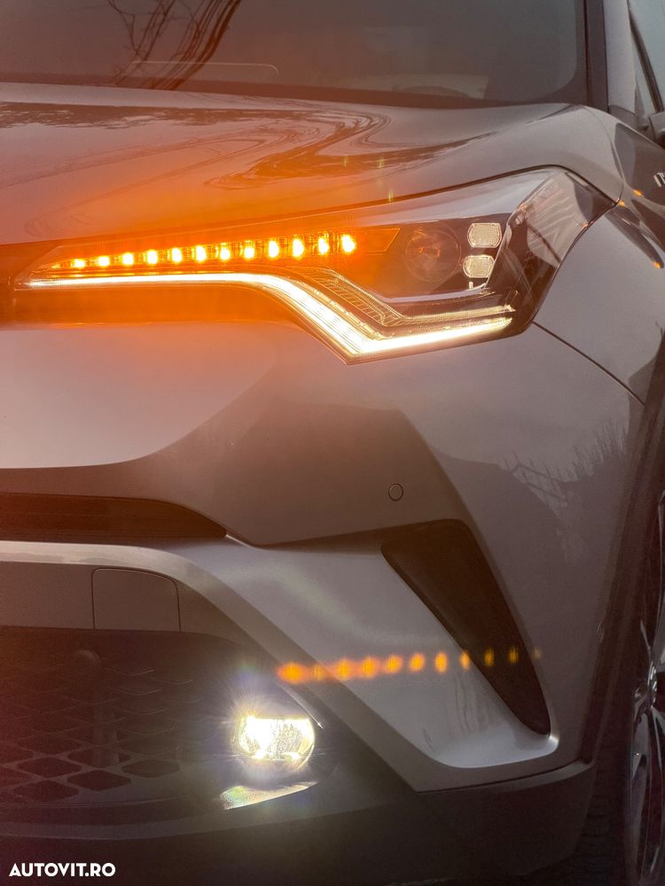 Toyota C-HR Lounge - 37
