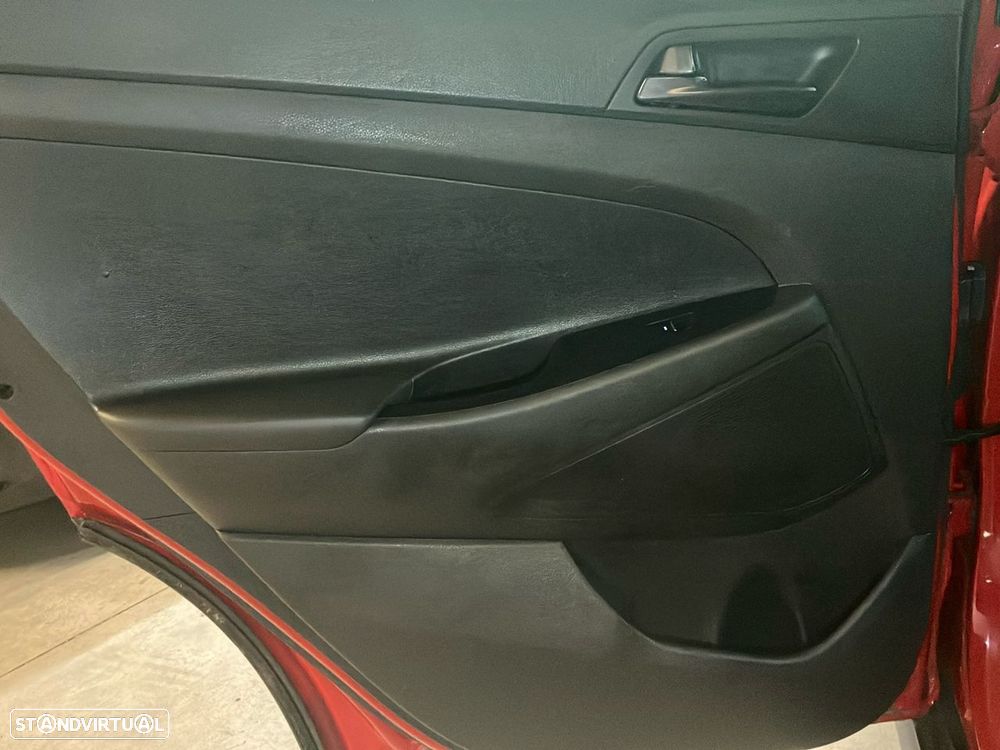 Hyundai Tucson 1.6 CRDi N-Line DCT - 23