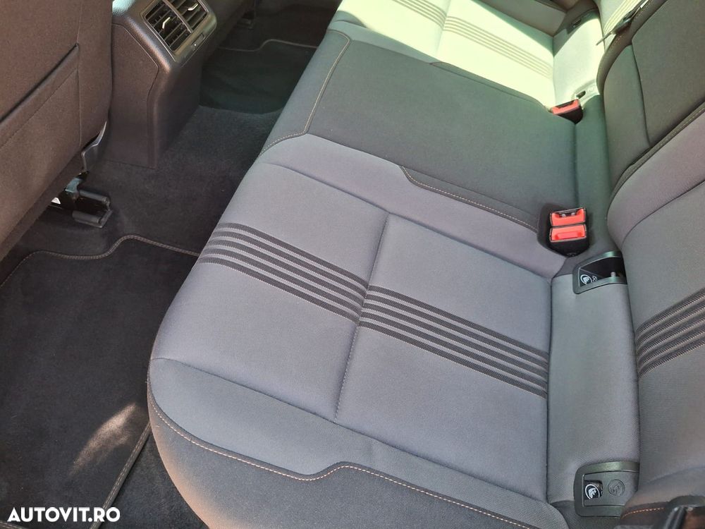 Volkswagen Golf Variant 1.6 TDI BlueMotion Technology Allstar - 10