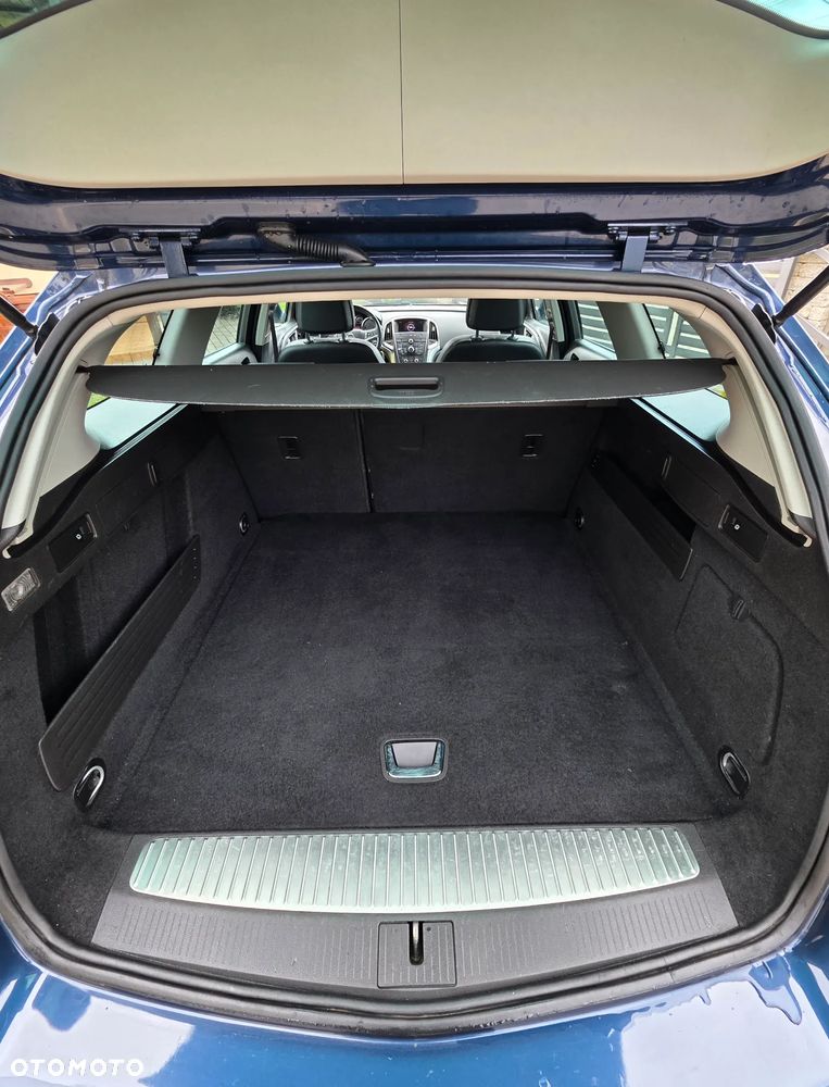 Opel Astra 1.4 T Enjoy S&S - 8