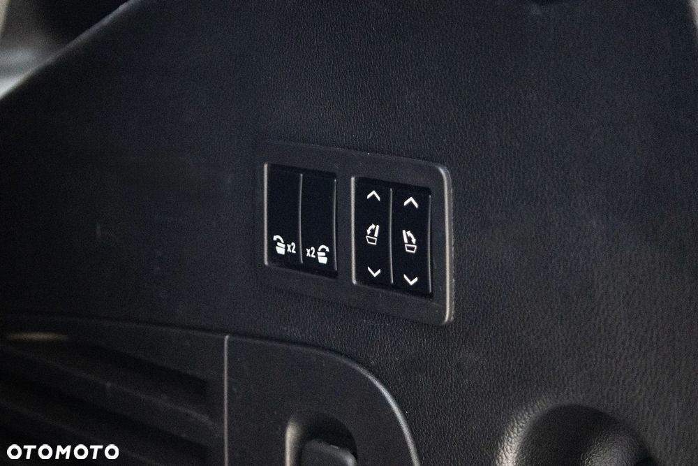 Cadillac Escalade 6.2 V8 AWD AT Platinum - 40