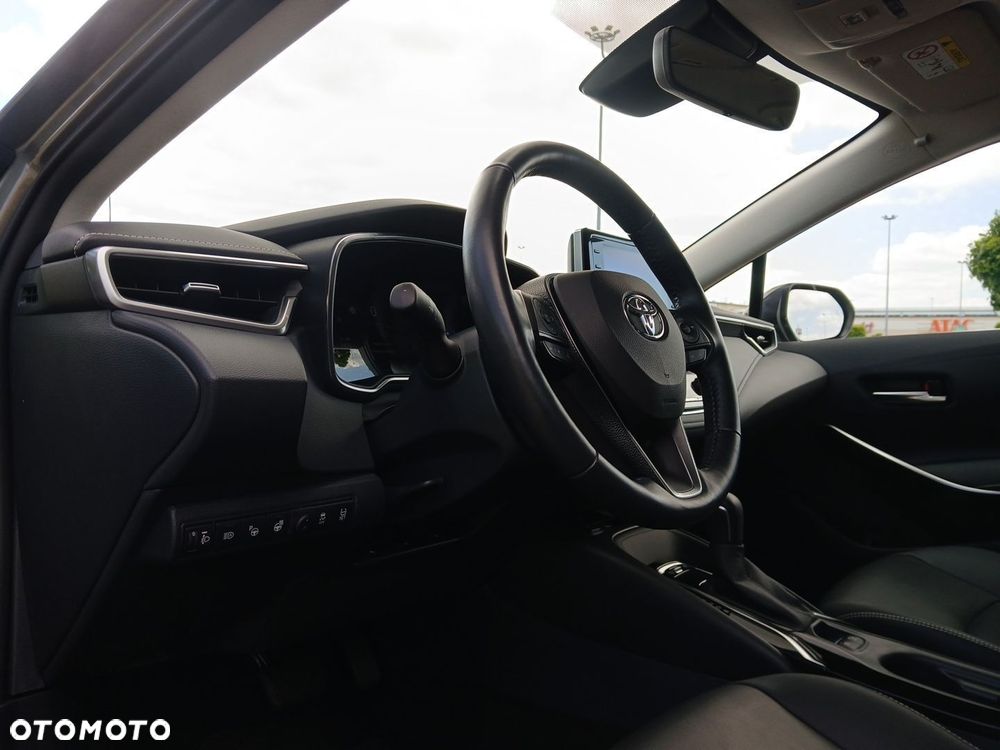 Toyota Corolla 1.8 Hybrid Executive - 19