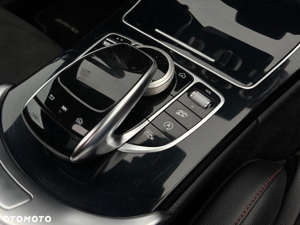 Mercedes-Benz Klasa C AMG 43 4Matic AMG Speedshift TCT 9G - 31