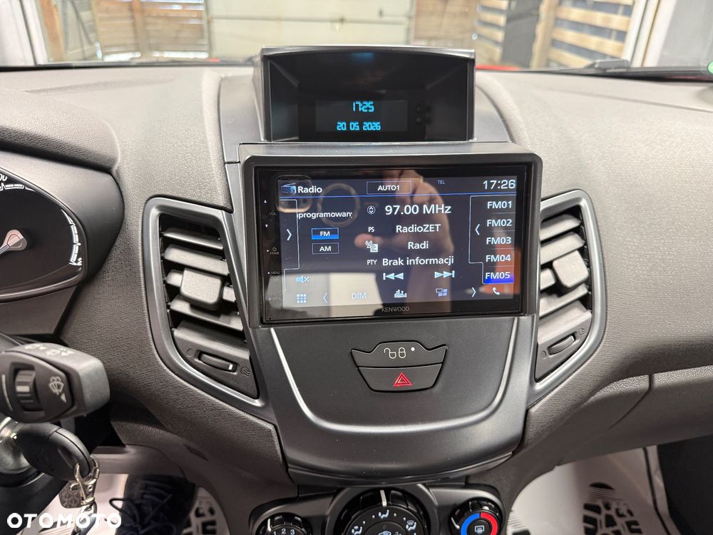 Ford Fiesta - 15