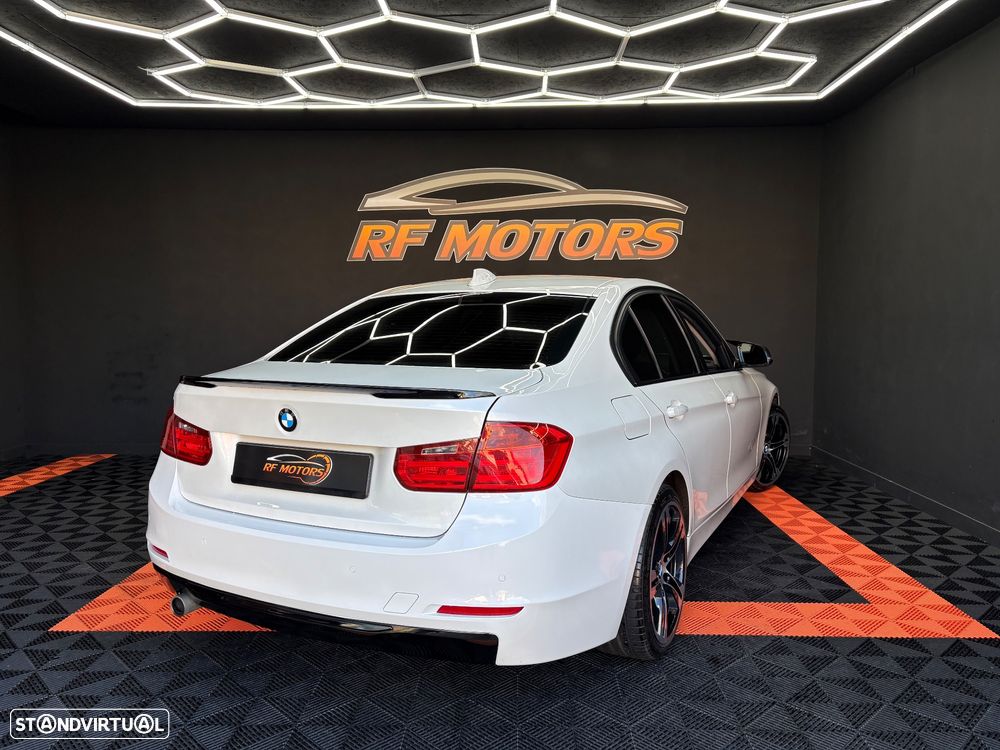 BMW 320 d Efficient Dynamic Edition Modern Line - 8