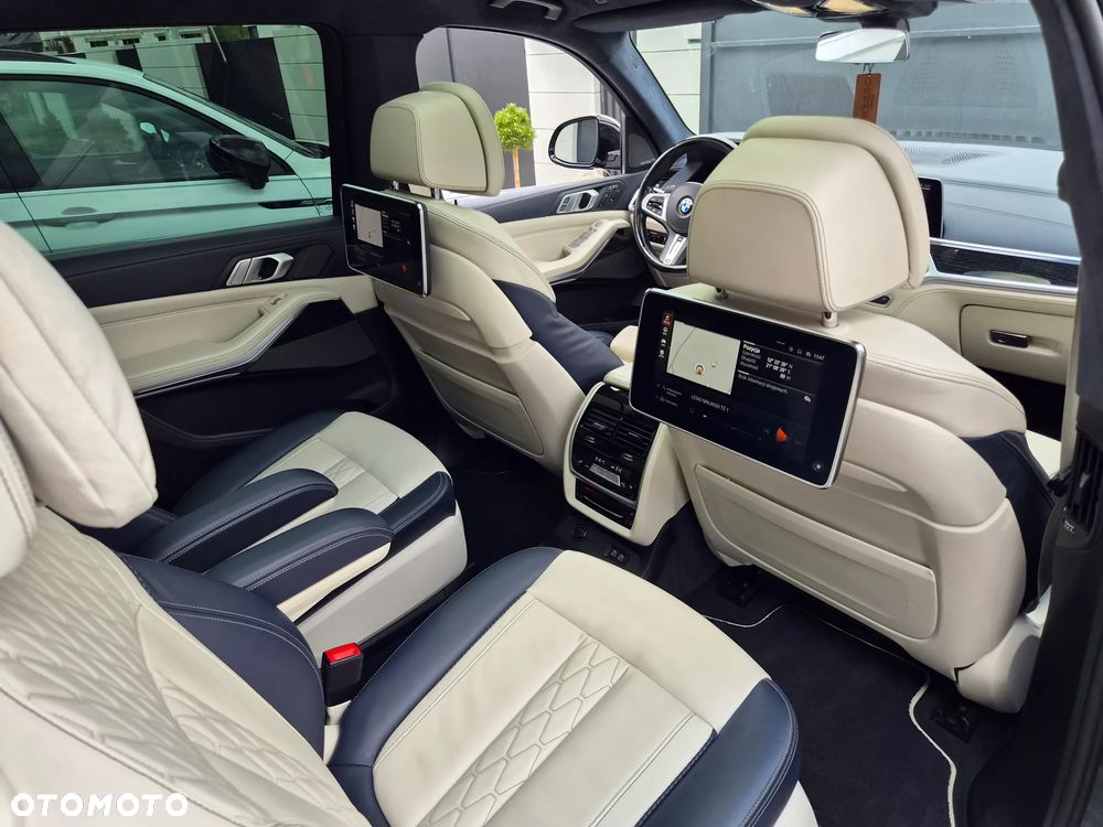 BMW X7 M50d sport - 8