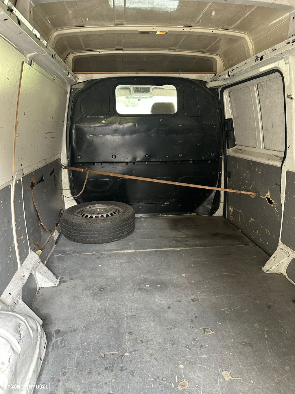 VW Transporter 2.0 TDi 102 CD L.Extra - 17