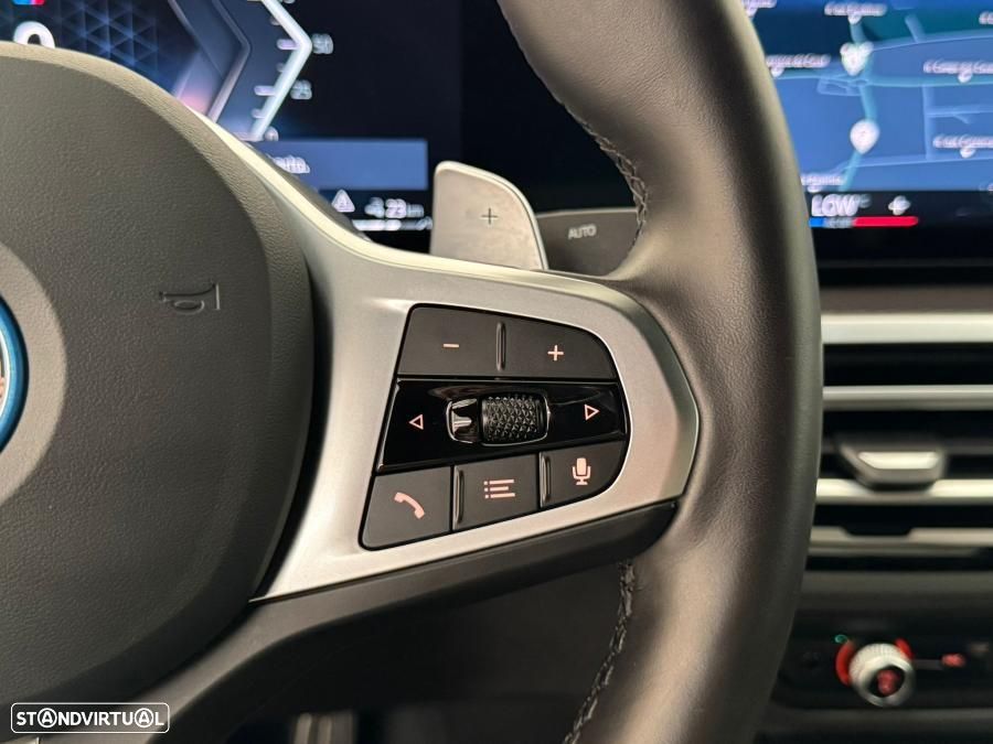 BMW 330 e Touring Pack Desportivo M Auto - 15