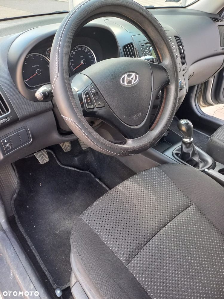 Hyundai i30 - 23